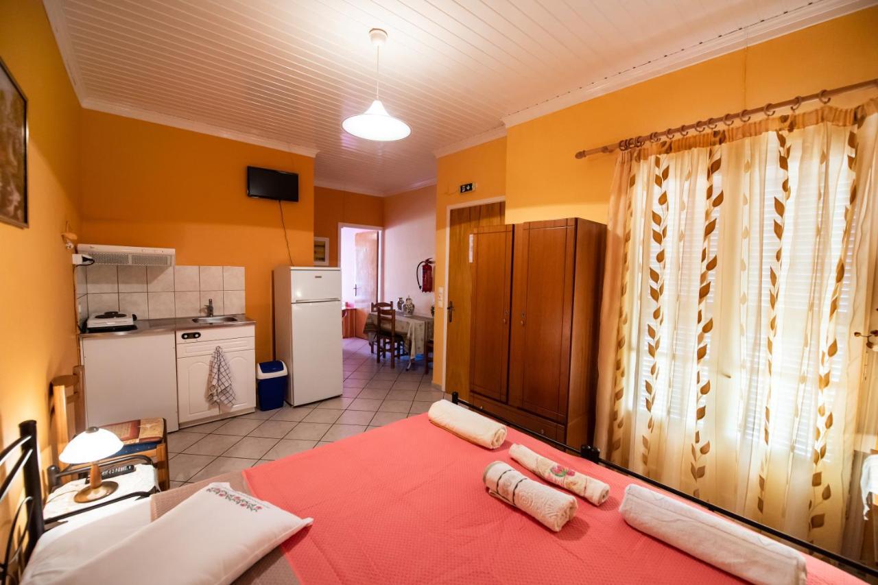 Efthalia Apartments & Studios Nydri  Bagian luar foto